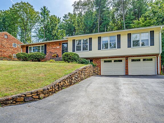 2nd image of 2736 Mallard Dr