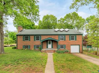 2602 Bennington Rd, Charlottesville, VA 22901