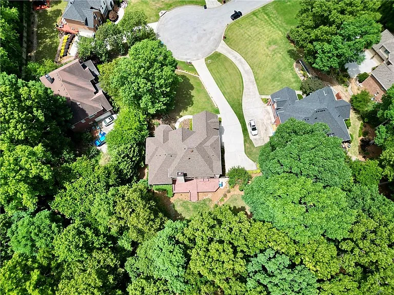 1792 Bristol Farms Ct — Photo 64