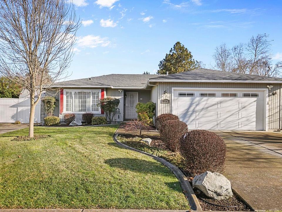1st image of 1378 Glengrove Ave