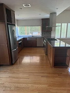 536 Curie Dr — Photo 11