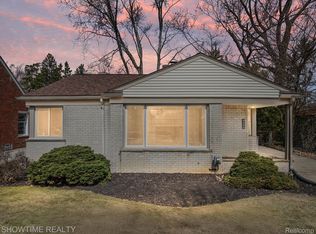 4256 Buckingham Rd, Royal Oak, MI 48073
