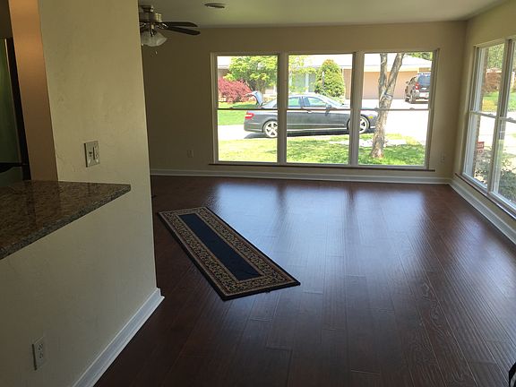 5th image of 612 Longview St