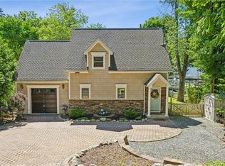 674 Jersey Ave, Greenwood Lake, NY 10925