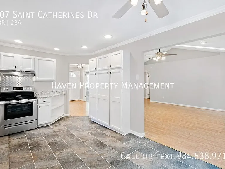 707 Saint Catherines Dr — Photo 7