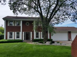 1030 S Pine Ave, Arlington Heights, IL 60005
