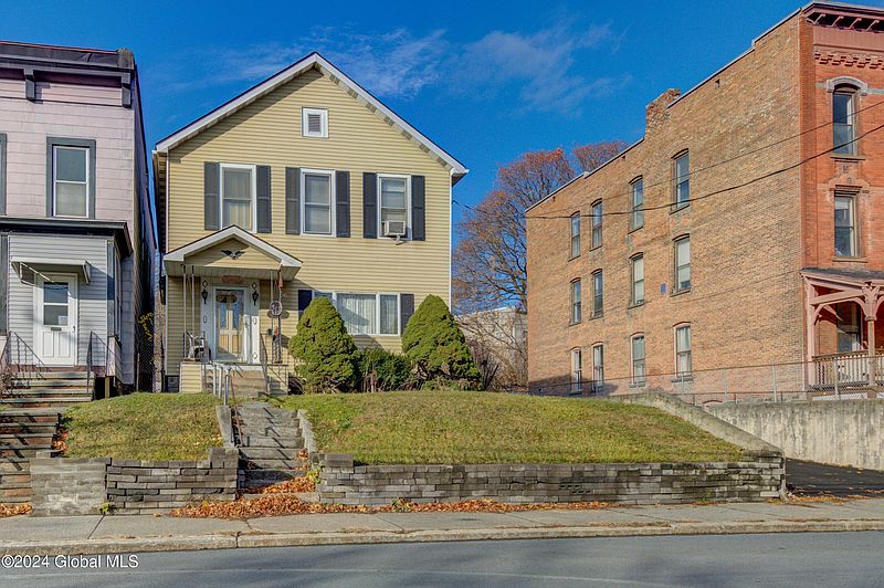2nd image of 312 Saratoga Street