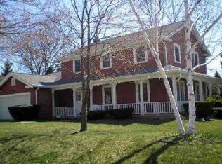 1200 Bardstown Trl, Ann Arbor, MI 48105