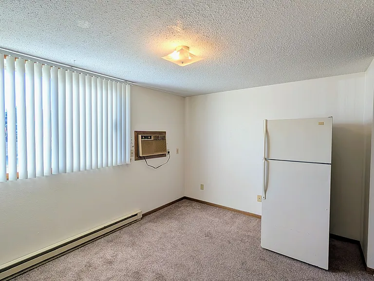 Southview Apartments — Photo 7