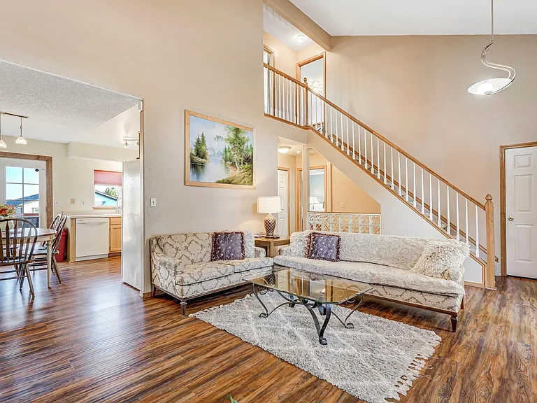 6810 Bear Tooth Dr #C — Photo 7