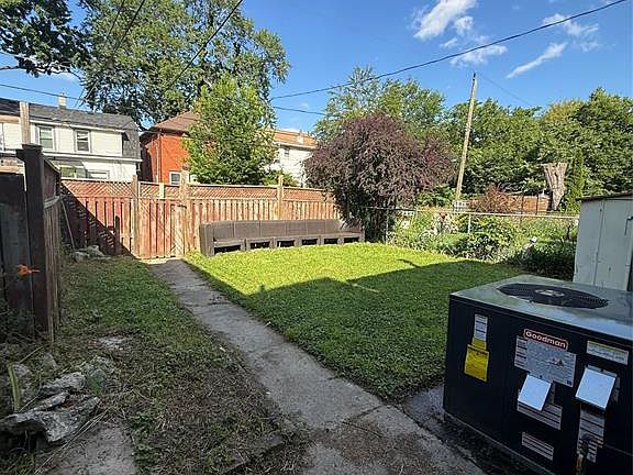 5th image of 366 Bridge Ave