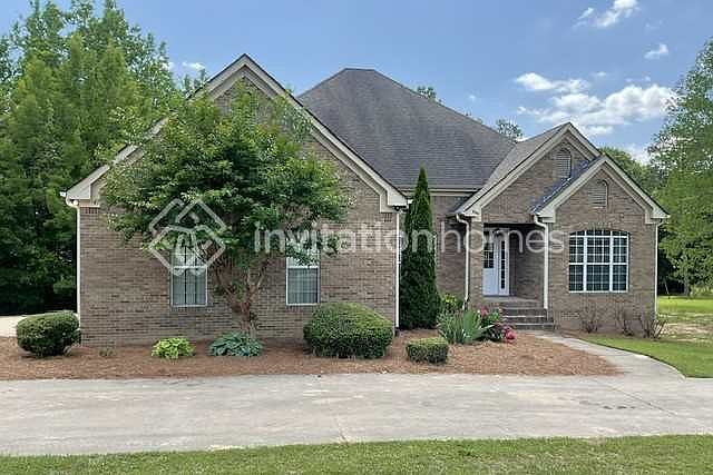 1st image of 695 Duncan Rd