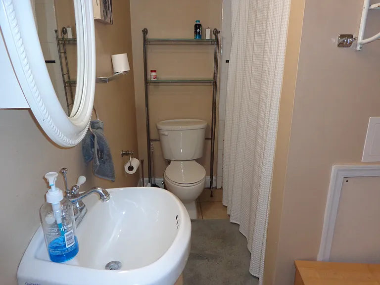 142 Conarroe St — Photo 14