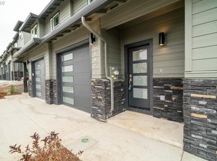 5972 Belknap Spring St SE, Salem, OR 97306