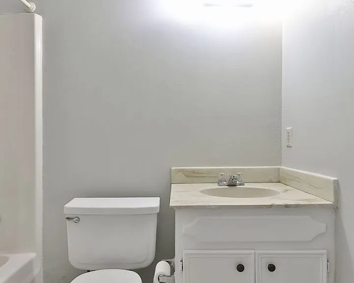 419 Somerset Pl — Photo 7