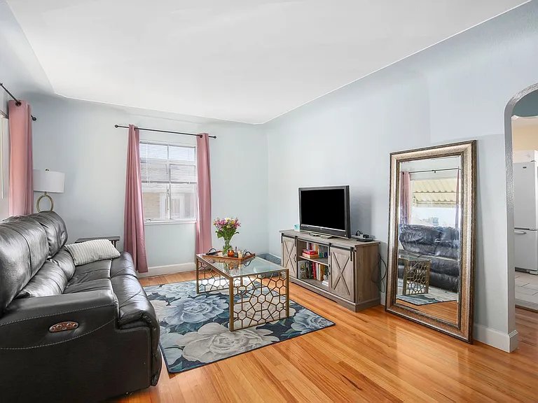 3361 Leyden St — Photo 10