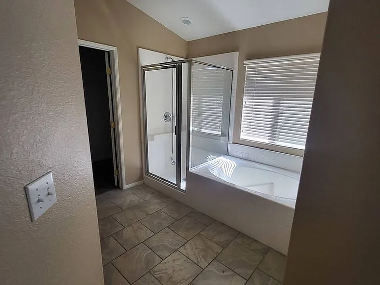 21247 Chardonnay Dr — Photo 10