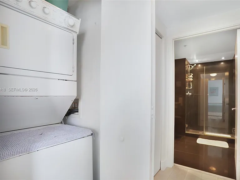 335 Biscayne Blvd #3808 — Photo 30