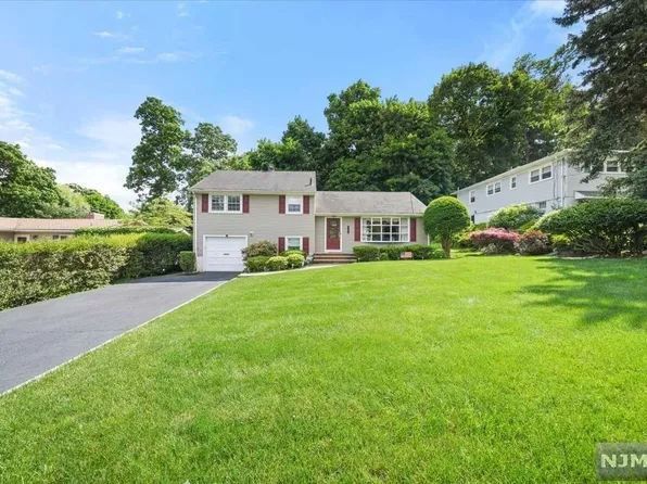 160 Nottingham Rd, Ramsey, NJ 07446