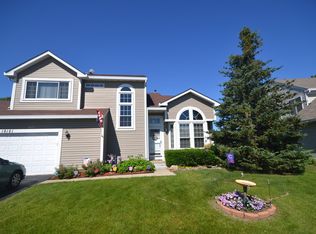 18121 W Banbury Dr, Gurnee, IL 60031