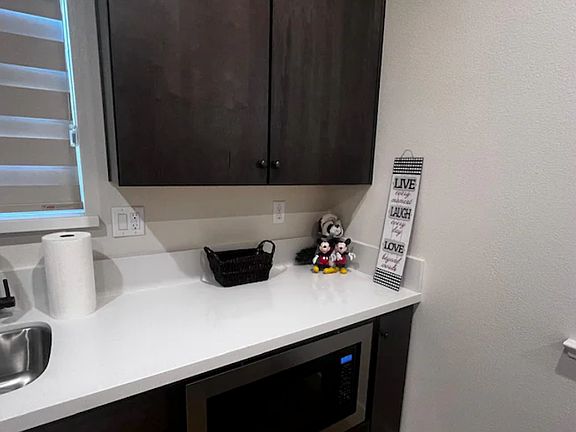 4th image of 4550 Miner Dr