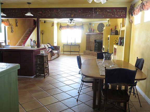 4th image of 1627 Manor Dr