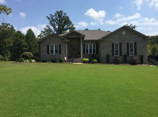 8 Wellington Pl, Waverly, TN 37185