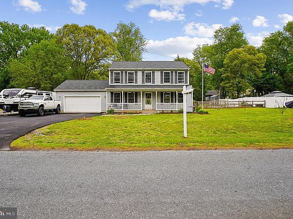 4th image of 215 Fairview Dr