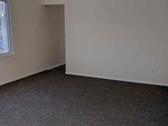 5th image of 12460 Joel Dr