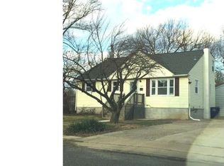 327 Bailey Ave, Maple Shade, NJ 08052