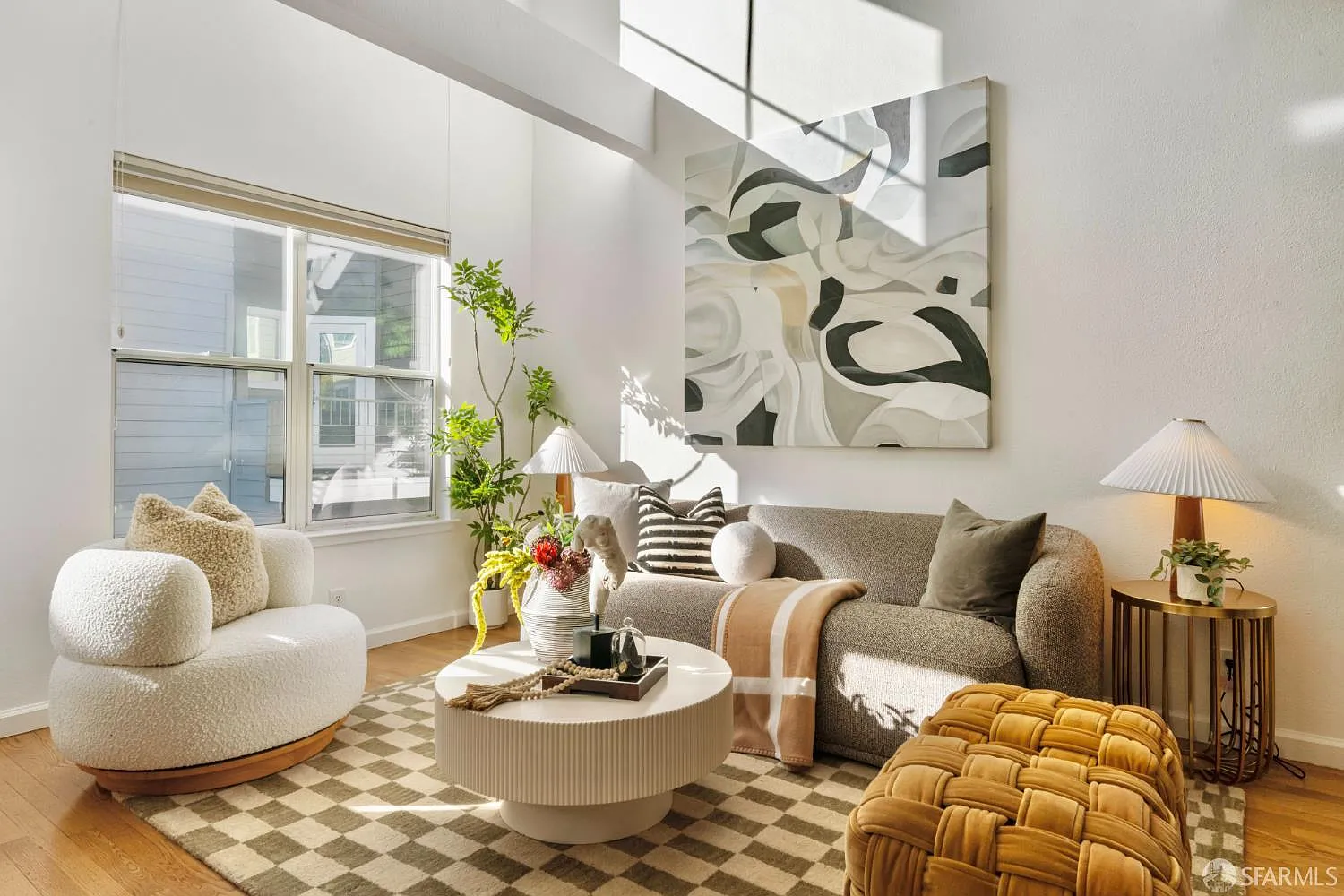 17 Jennifer Pl - Photo 1