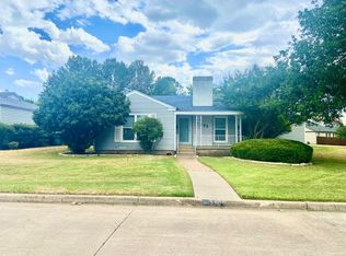 3809 Wildwood Rd, Fort Worth, TX 76107