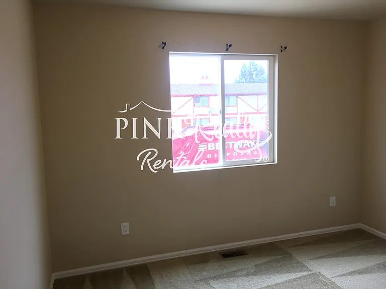 2317 Washo Cir — Photo 29