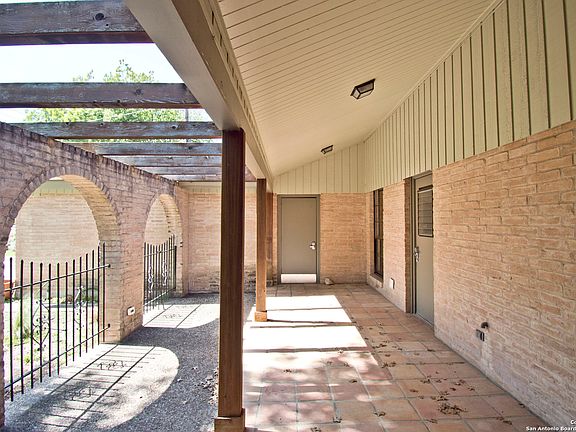 4th image of 213 E TERRA ALTA DR