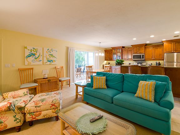 2nd image of 827 E Gulf Dr Unit M3