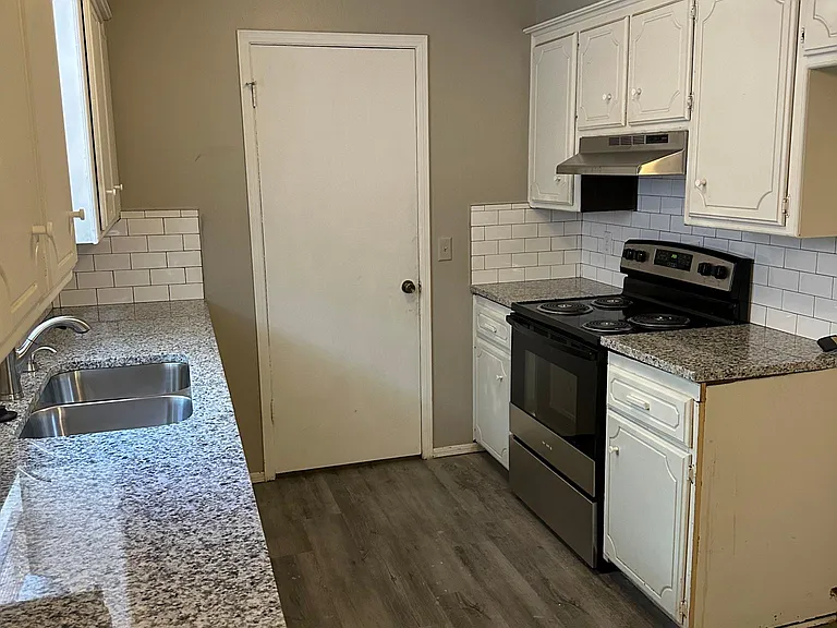 301 N Morgan Dr — Photo 7