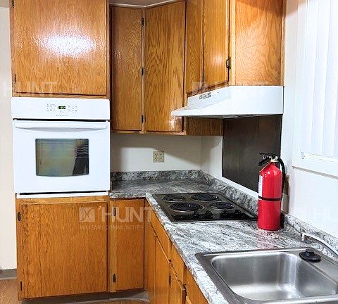 4th image of 119 Foxglove St
