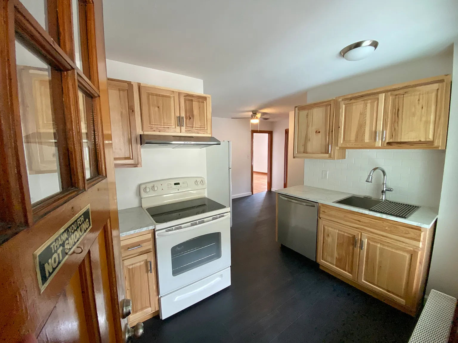 2 bed, 750 sqft, $1,950 — Photo 1