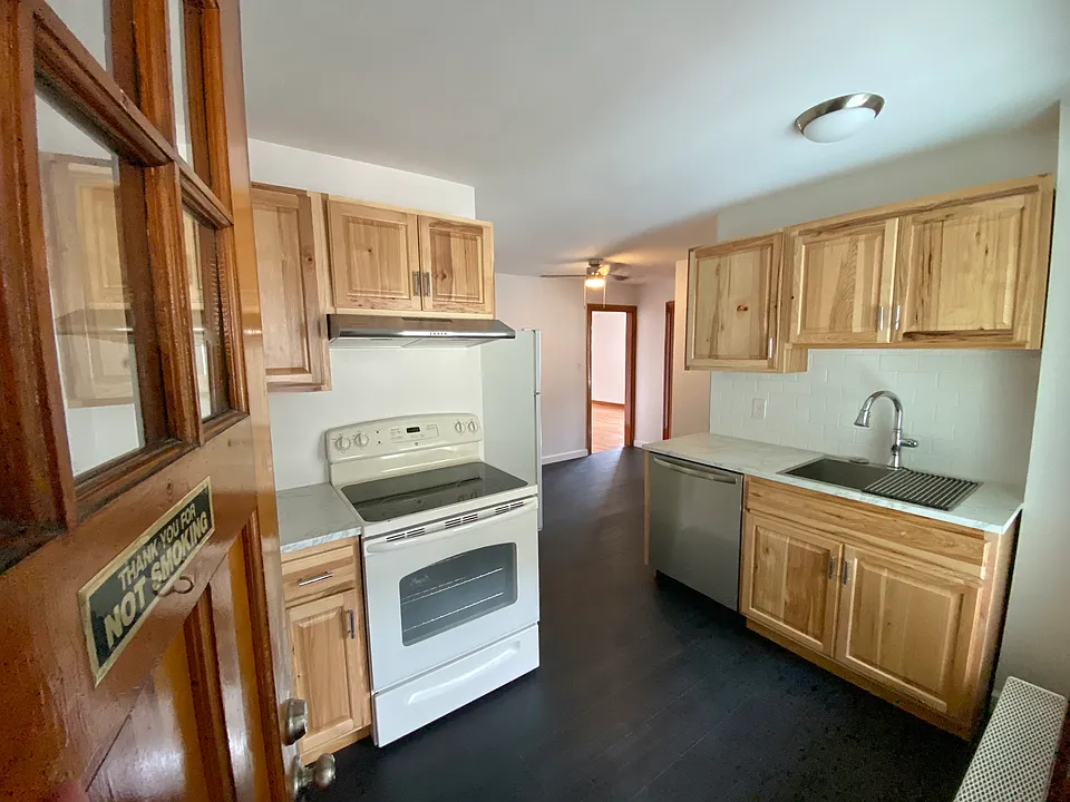 221 Mechanic St #2