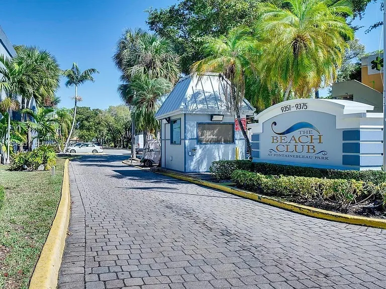 9369 Fontainebleau Blvd #J225 — Photo 16