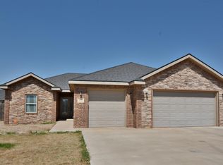 208 Almond Tree Ln, Clovis, NM 88101