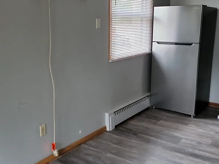5420 5th St NE — Photo 2