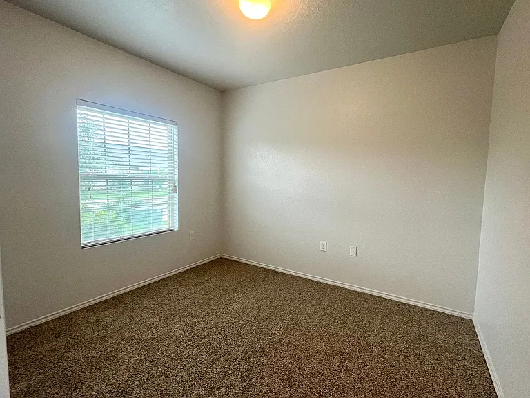6011 Travis Smt — Photo 6