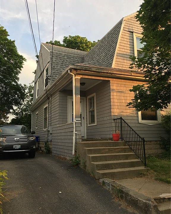 1st image of 124 Oakdale Ave