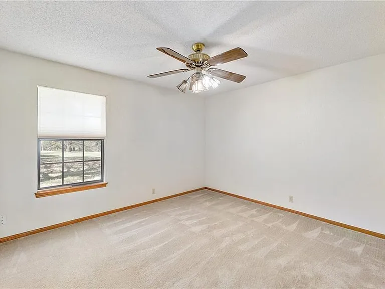 207 Rancho Bueno Dr — Photo 27