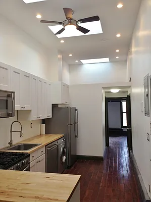 Rented by Spruce Property Group LLC | media 37