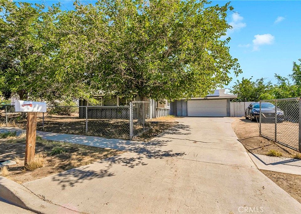 1st image of 15621 La Verida Dr