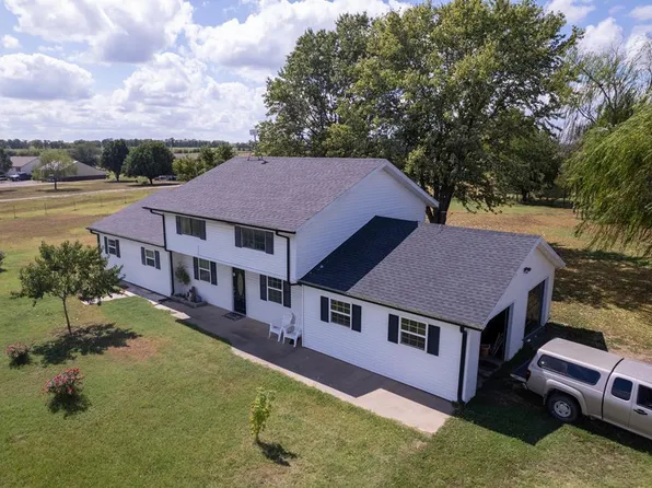 16022 Highway 59, Altamont, KS 67330