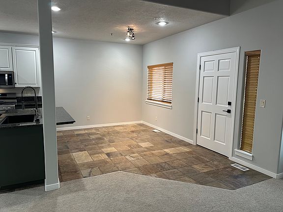 Dinning Room (Next to the kitchen and living area)