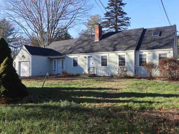 33 College Heights Heights, Orono, ME 04473